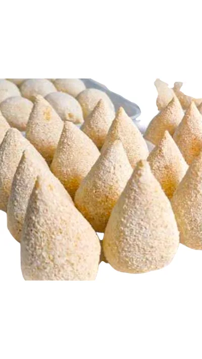 Coxinha de Mandioca c/ 06 Carne